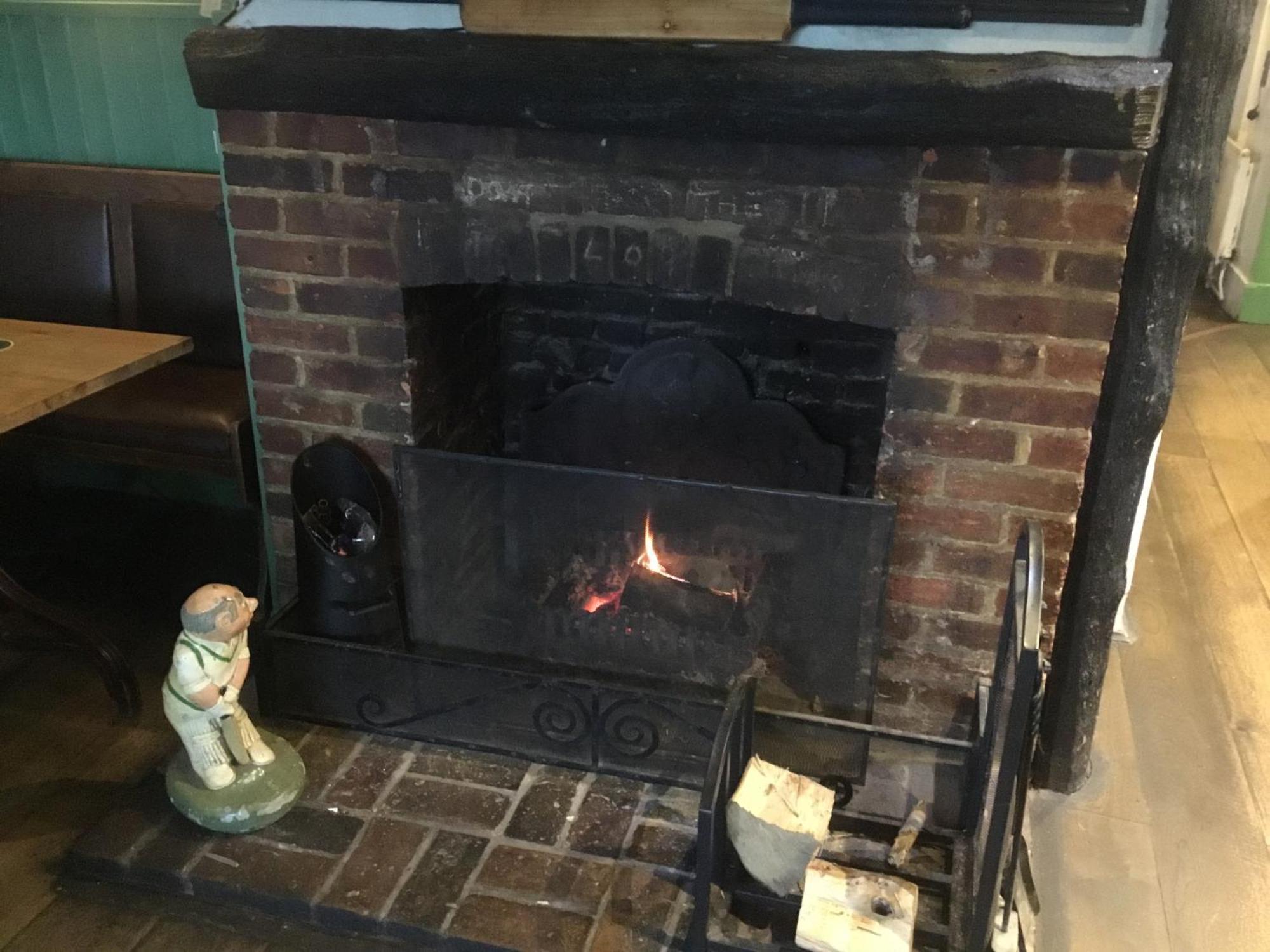 The Flying Horse Inn Boughton Aulph Bagian luar foto